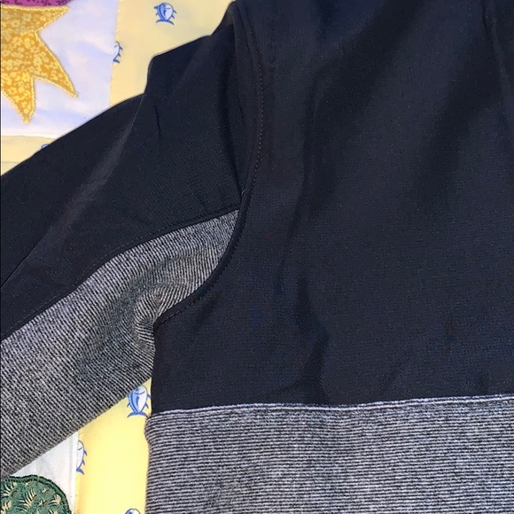 Under Armour fleece pullover - Picture 10 of 14